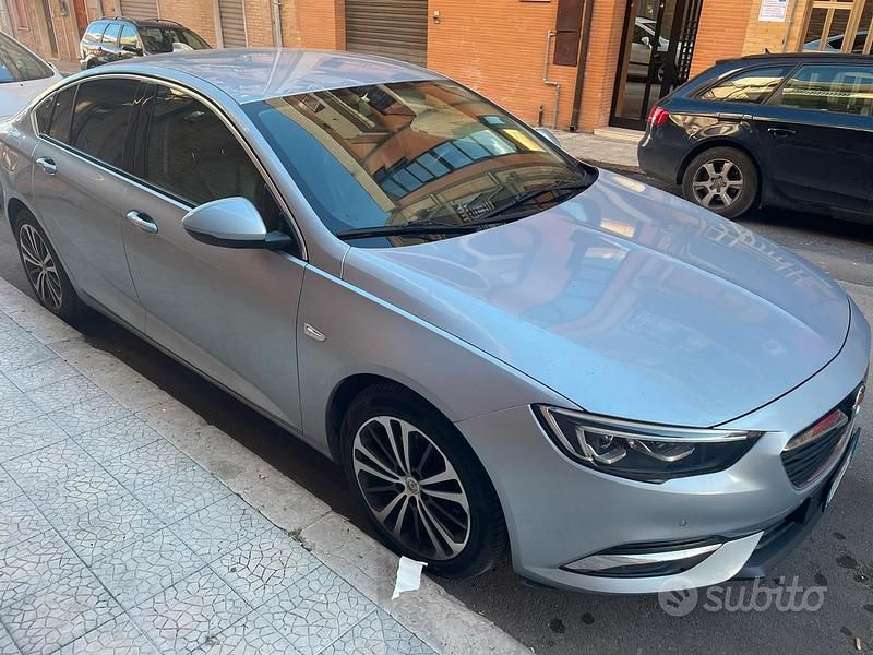 Usata Opel Insignia 2017 Grigio Berlina