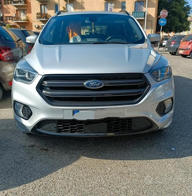 Usata Ford Kuga 120 CV (88 kW) 2019 SUV