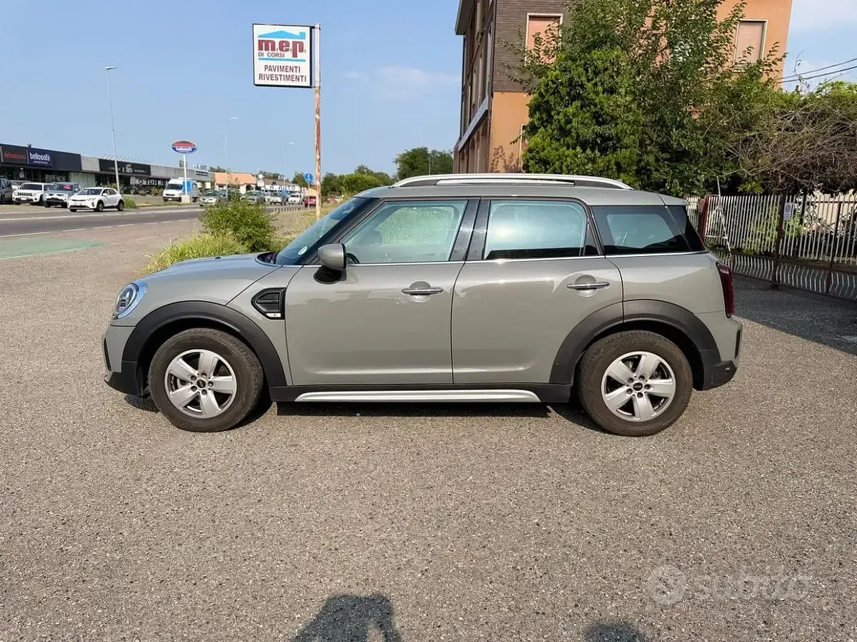 Usata Mini Cooper Countryman Essential 101 CV (74 kW) 2021 Grigio SUV