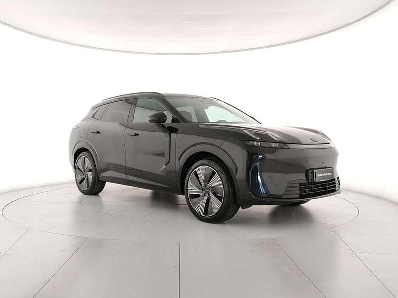 Usata Lynk & Co 08 139 CV (102 kW) 2025 Nero SUV