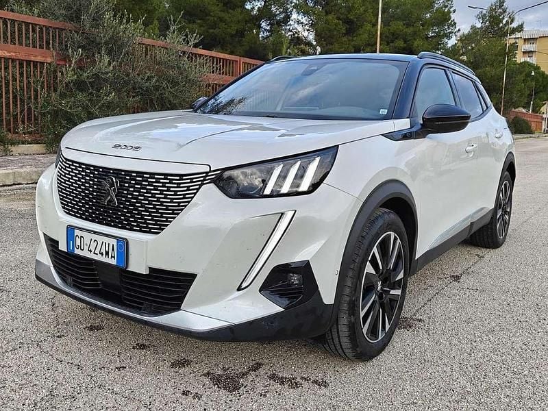Usata Peugeot 2008 GT 56 kW (77 CV) 2021 SUV