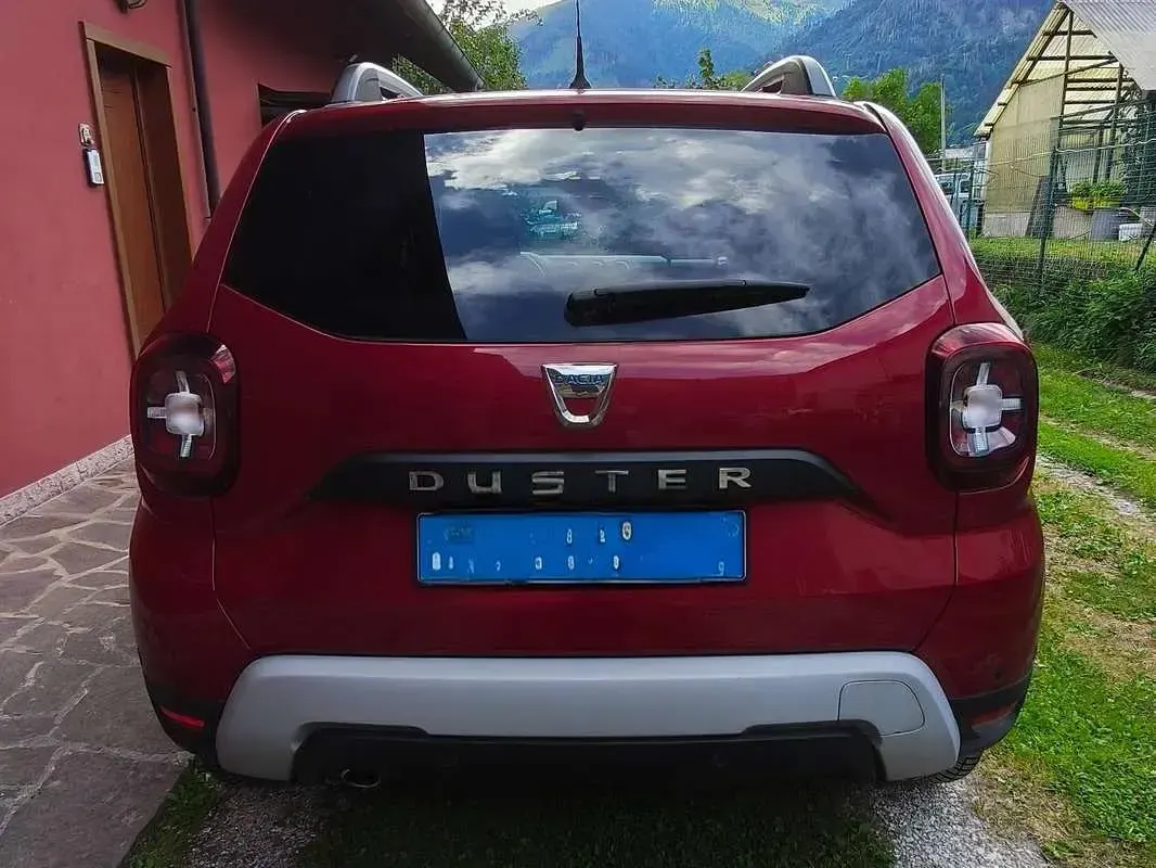 Usata Dacia Duster Prestige 101 CV (74 kW) 2021 Rosso SUV