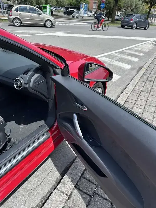 Usata Audi TT Roadster Ambiente 179 CV (131 kW) 2017 Rosso Cabrio