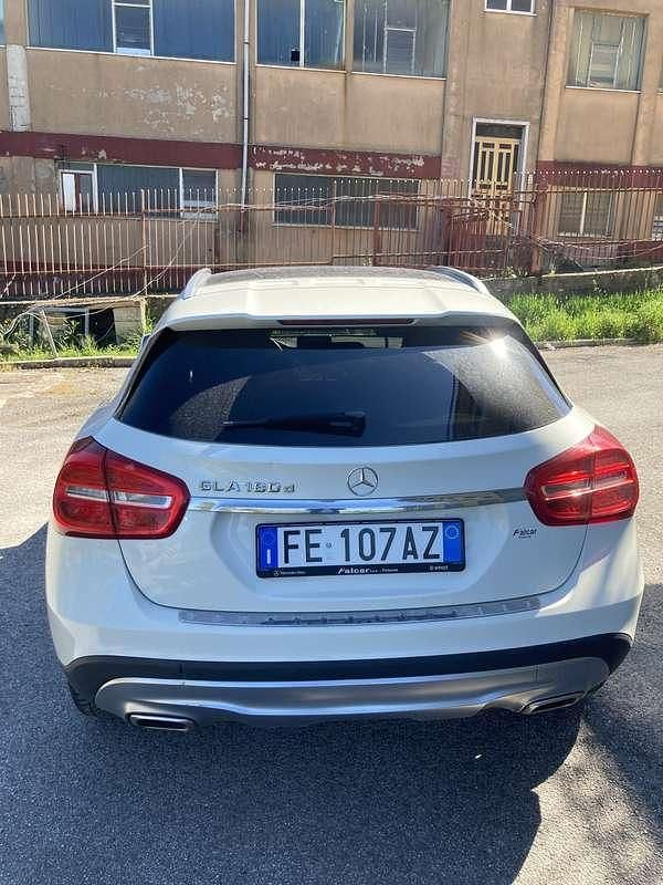 Usata Mercedes GLA180 109 CV (80 kW) 2016 SUV
