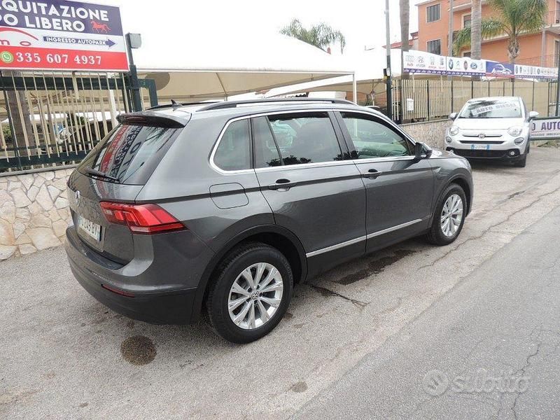 Usata VW Tiguan Business 150 CV (110 kW) 2018 Grigio SUV