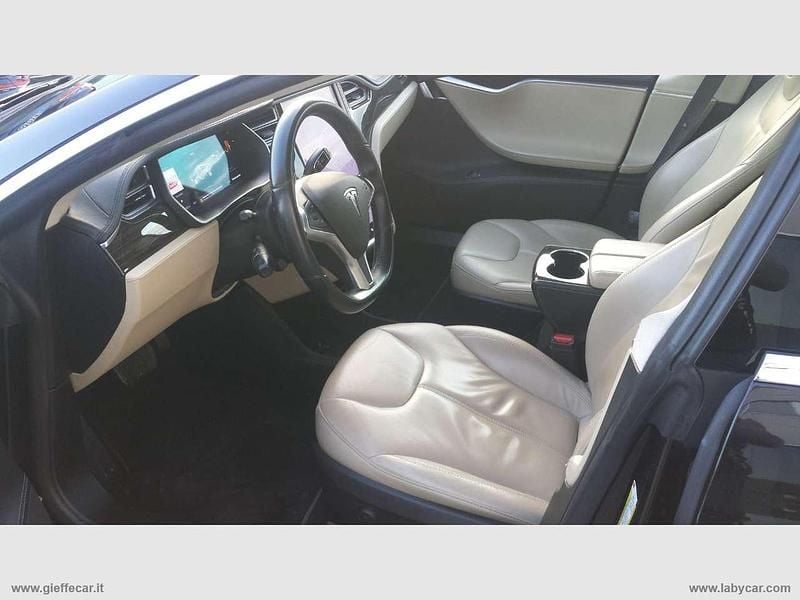 Usata Tesla Model S 503 kW (685 CV) 2014 Nero Utilitaria