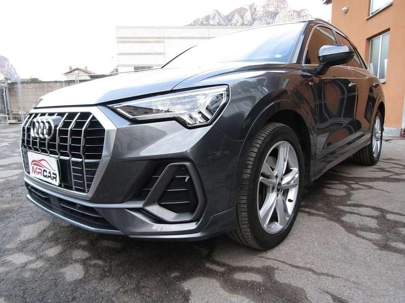 Usata Audi Q3 S-Line 200 CV (147 kW) 2022 Daytona grey pearl SUV