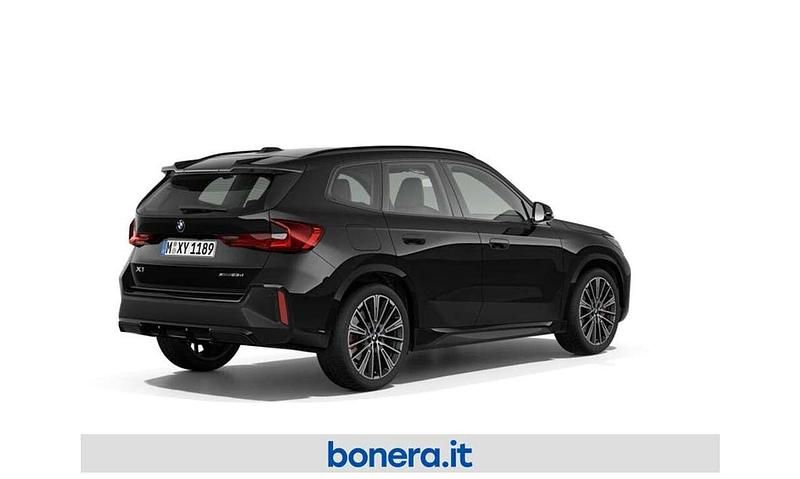 Nuova BMW X1 M Sport 211 CV (155 kW) 2025 Black sapphire metallizzato SUV