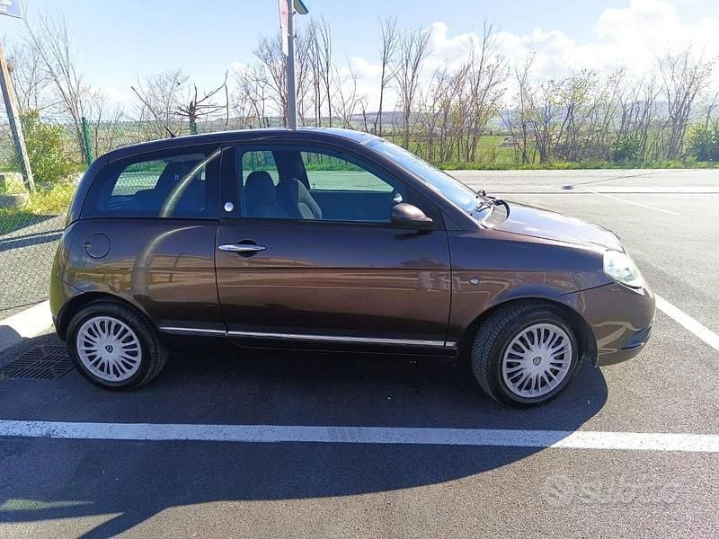 Usata Lancia Ypsilon 77 CV (56 kW) 2009 Utilitaria