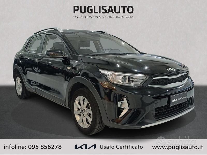 Nero Usata 2022 Kia Stonic Urban SUV | 14.900 € (Buon prezzo) - Immagine 1/4
