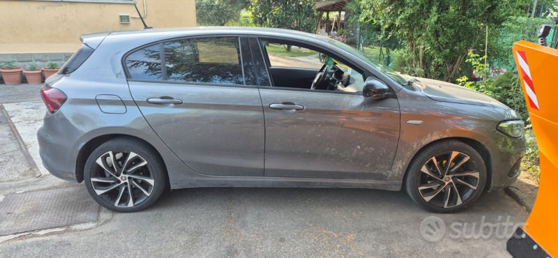 Usata Fiat Tipo S 95 CV (69 kW) 2019 Grigio Berlina