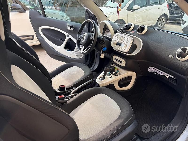 Usata Smart ForTwo Coupé Passion 90 CV (66 kW) 2017 Blu Coupé