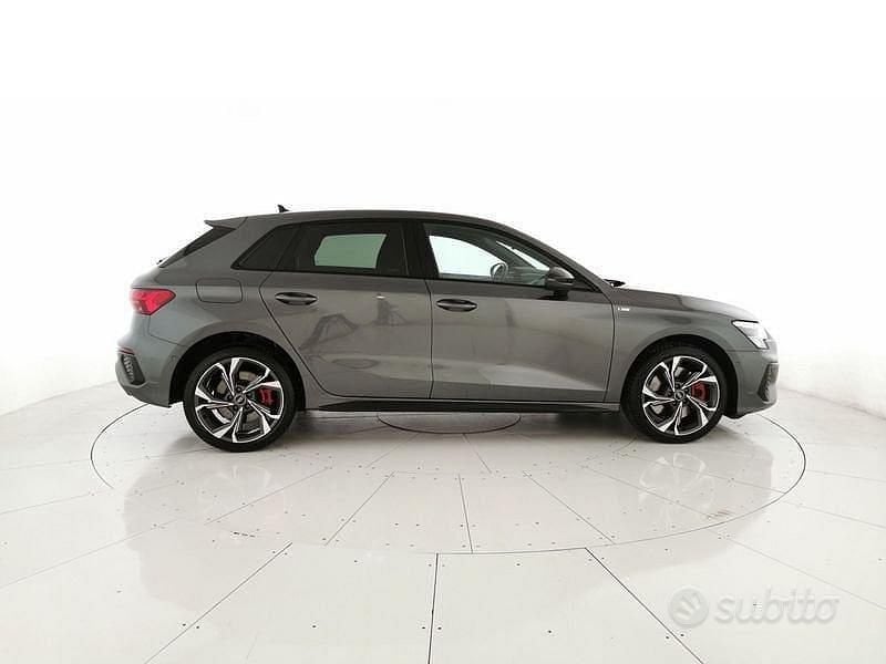 Usata Audi A3 S-Line 245 CV (180 kW) 2023 Grigio Berlina