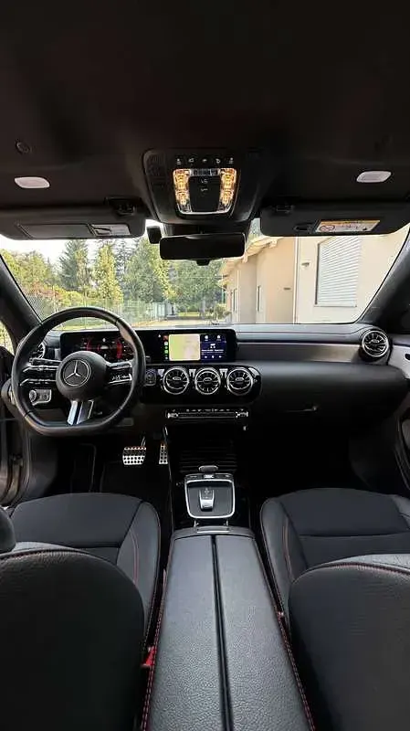 Usata Mercedes CLA200 AMG Line Premium 150 CV (110 kW) 2024 Grigio Coupé