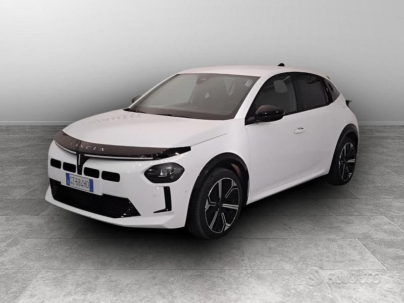 Usata Lancia Ypsilon 110 CV (80 kW) 2025 Blu/azzurro Utilitaria