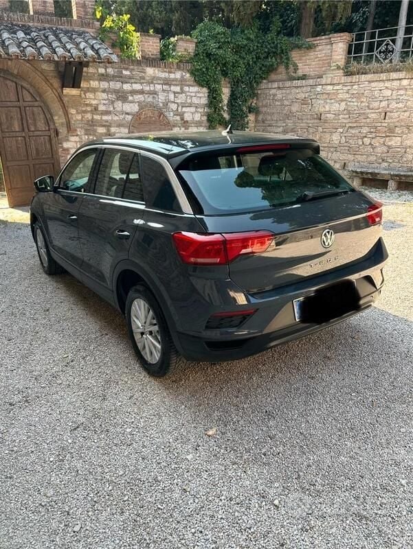 Usata VW T-Roc 2018 Grigio SUV