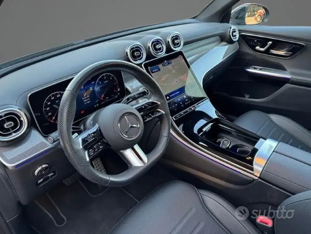 Usata Mercedes GLC220 AMG 197 CV (144 kW) 2024 Nero SUV