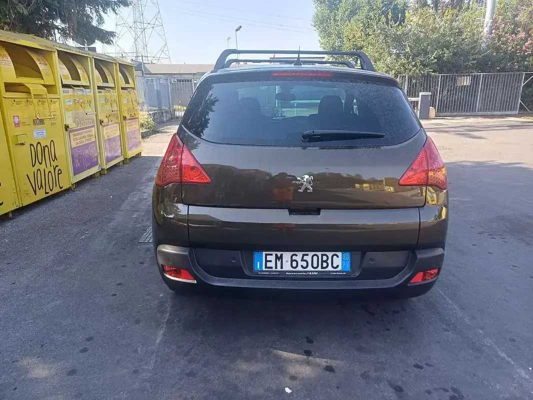 Usata Peugeot 3008 Style 112 CV (82 kW) 2012 Marrone Station wagon