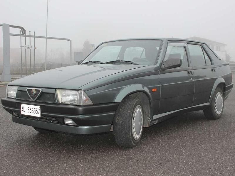 Käytetty Alfa Romeo 75 148 HP (108 kW) 1989 Vihreä Sedan