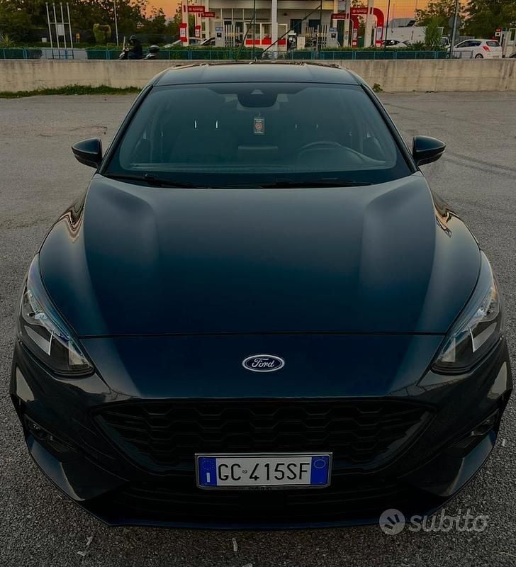 Usata Ford Focus ST-Line 120 CV (88 kW) 2020 Blu Berlina