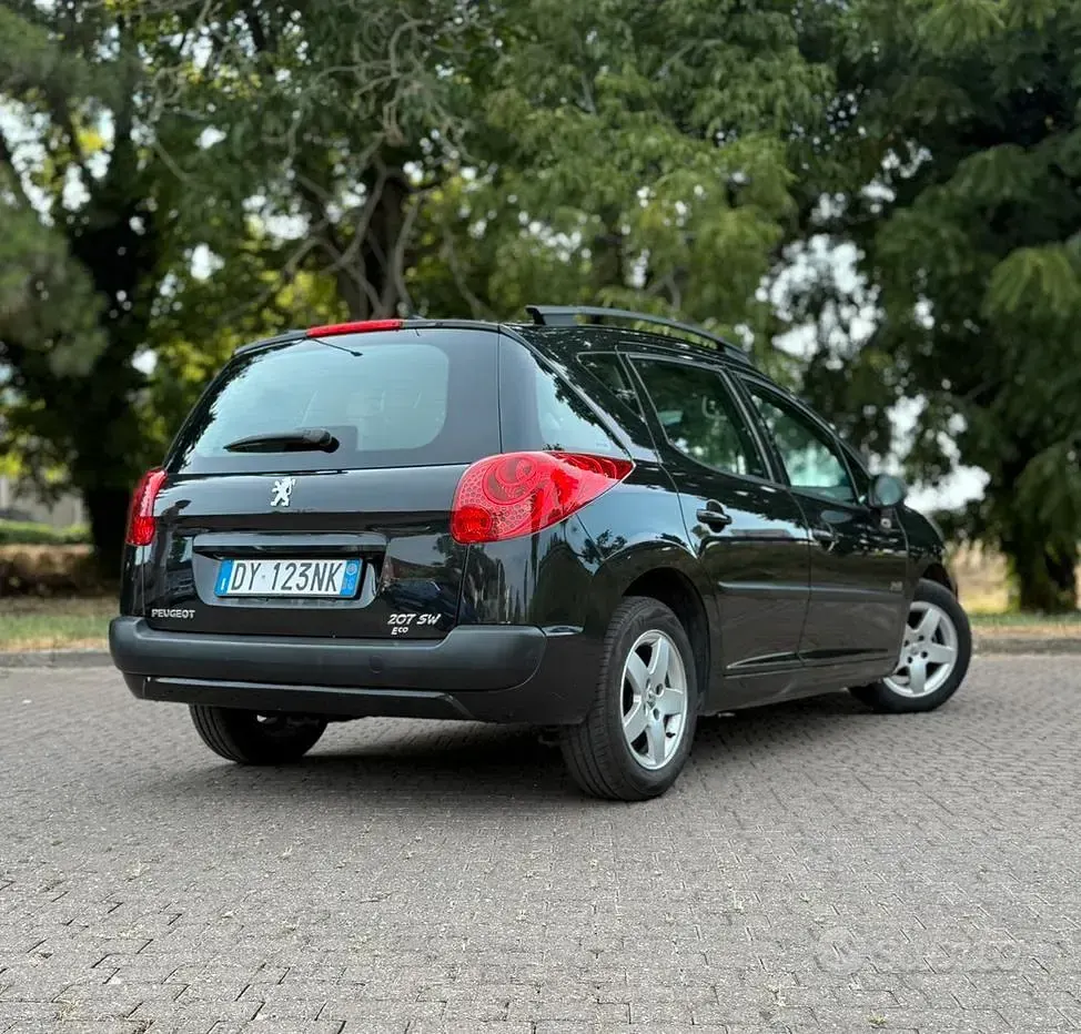 Usata Peugeot 207 Sport 73 CV (53 kW) 2009 Nero Station wagon