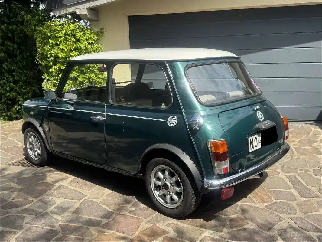 Usata Rover Mini 61 CV (44 kW) 1992 Verde Berlina