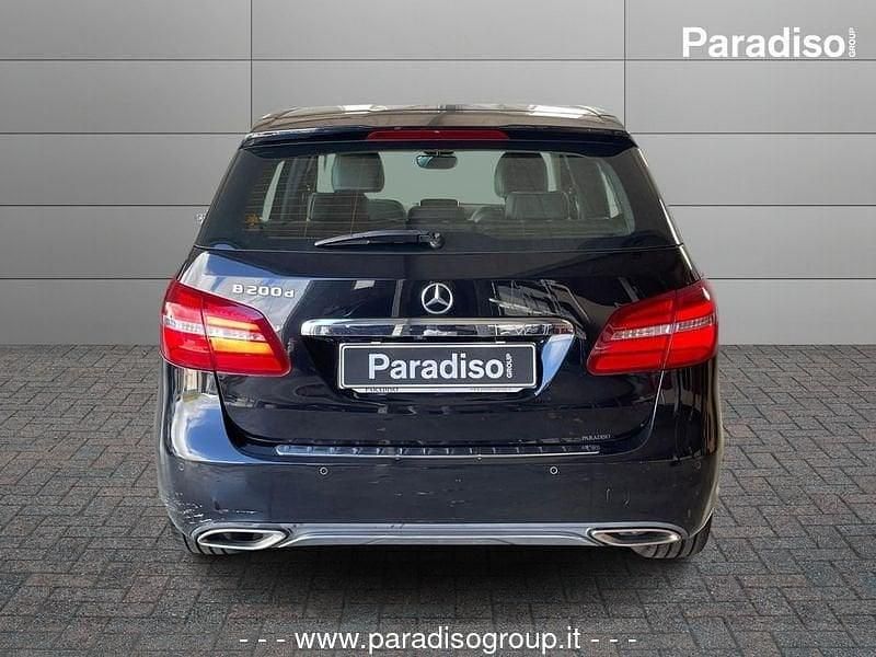 Usata Mercedes B200 Business 136 CV (100 kW) 2018 Nero Monovolume