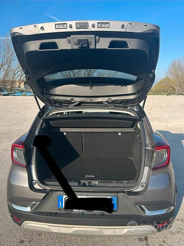 Usata Renault Captur Techno 101 CV (74 kW) 2023 SUV