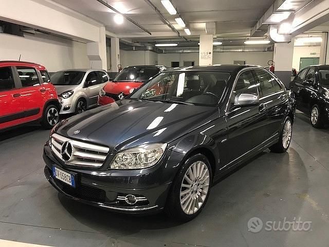 Usata Mercedes C220 Avantgarde 170 CV (125 kW) 2008 Grigio Berlina