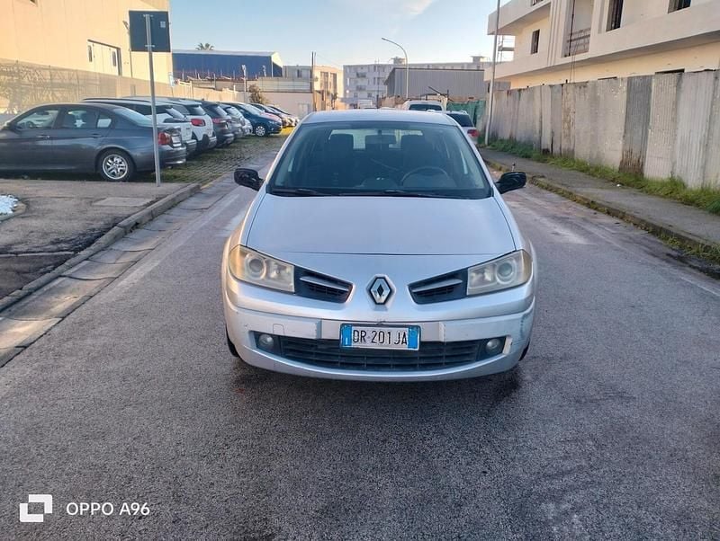 Argento Usata 2008 Renault Mégane II Exception Tre volumi | 650 € (Super prezzo) - Immagine 1/4