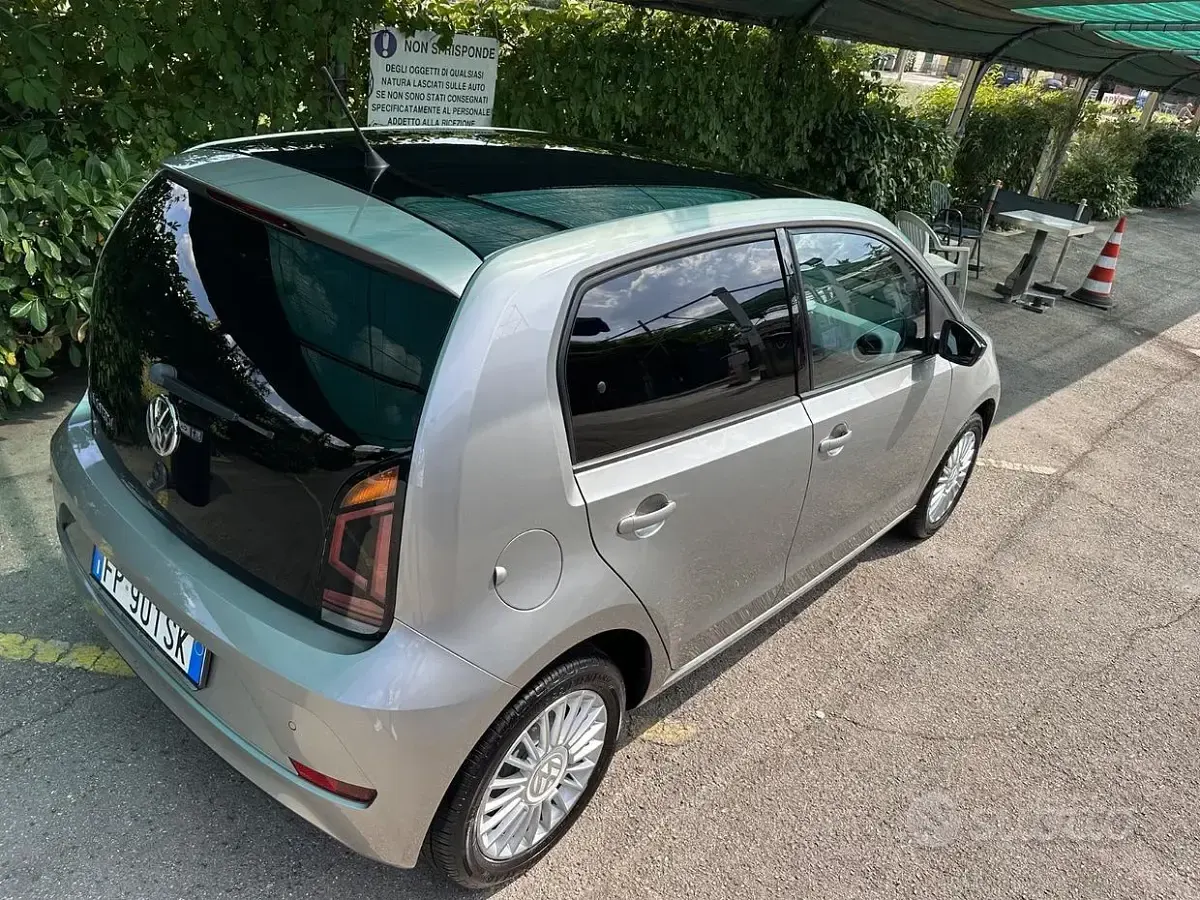 Usata VW up! 68 CV (50 kW) 2018 Grigio Utilitaria