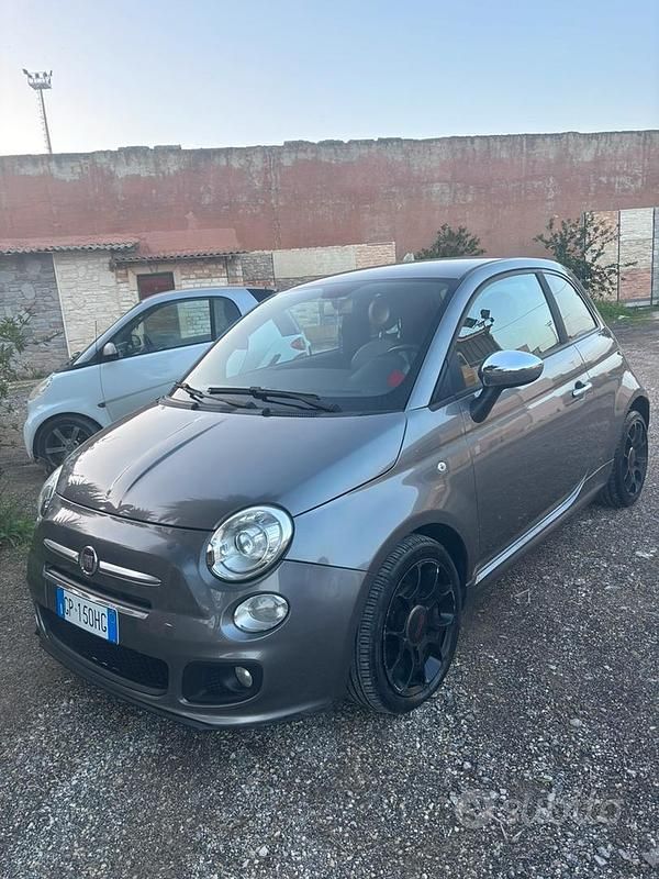 Grigio Usata 2013 Fiat 500S Due volumi | 7500 € (Buon prezzo) - Immagine 1/4