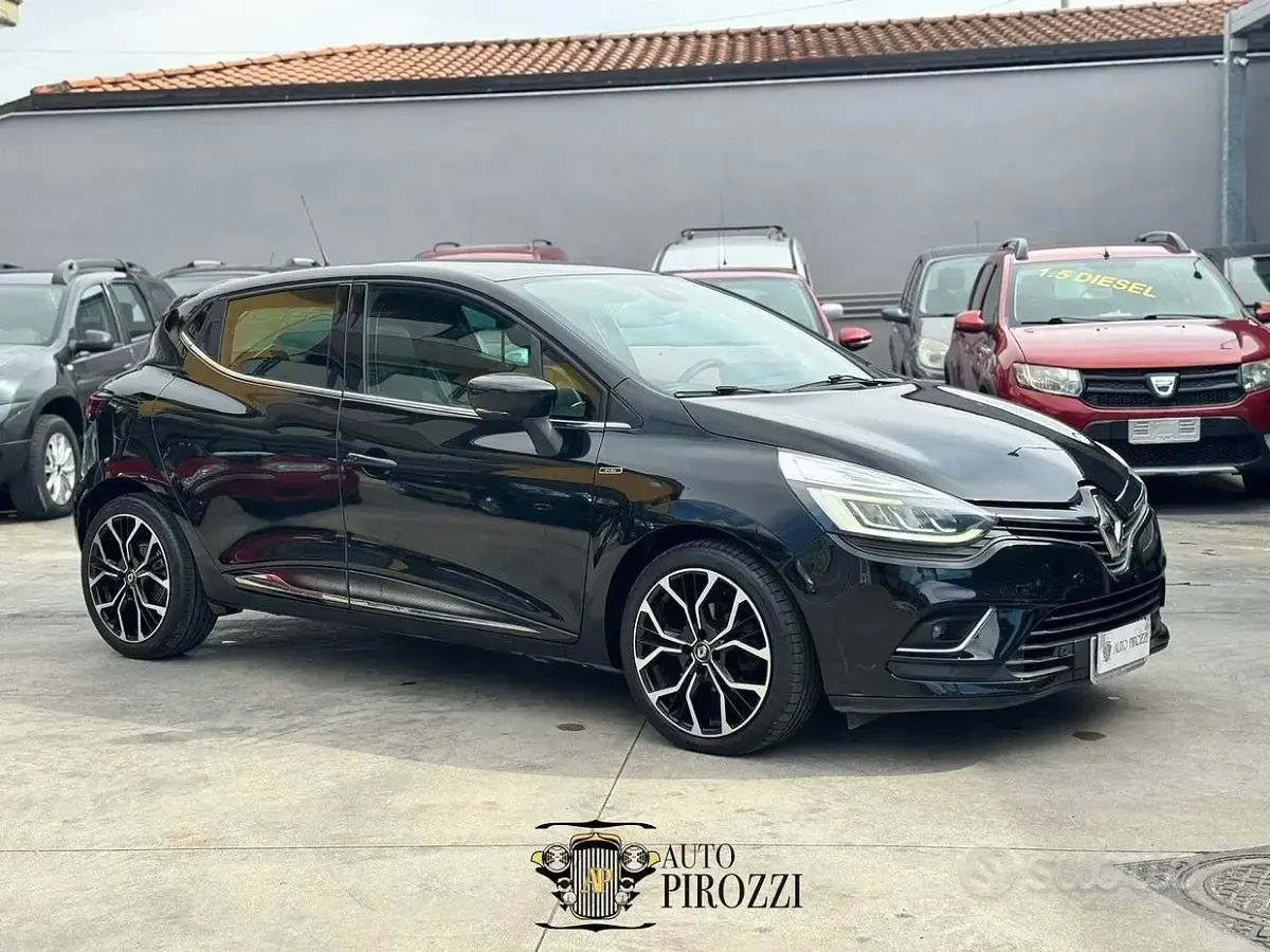 Usata Renault Clio 90 CV (66 kW) 2019 Nero Utilitaria
