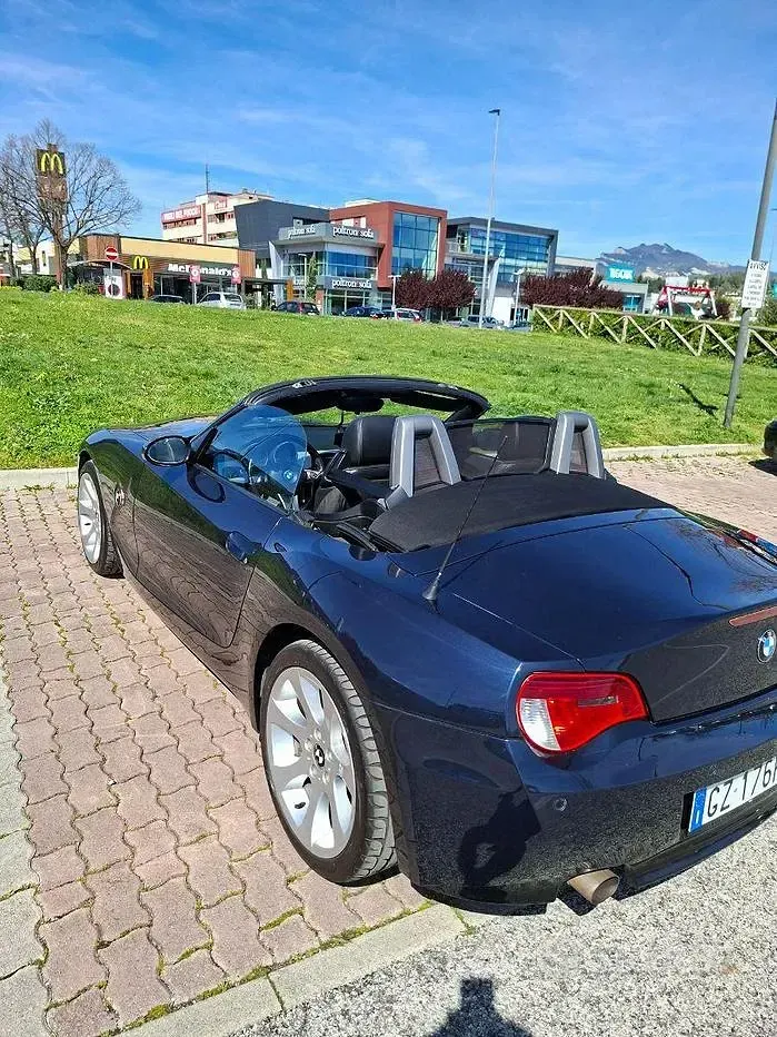 Usata BMW Z4 Efficient Dynamics 150 CV (110 kW) 2006 Blu Cabrio