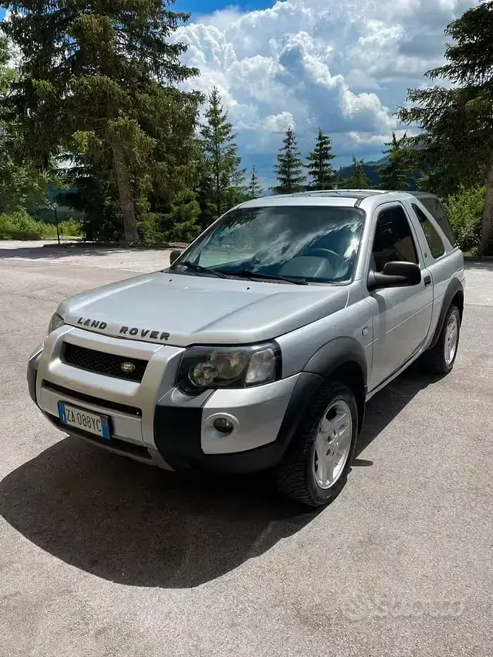 Usata Land Rover Freelander 109 CV (80 kW) 2005 Grigio SUV