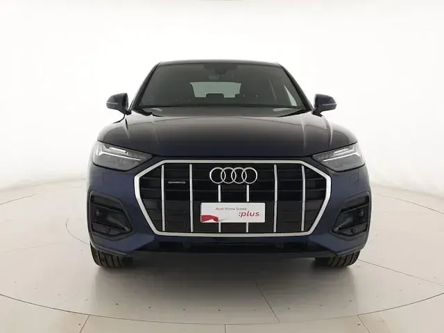 Usata Audi Q5 Sportback Ambiente 204 CV (150 kW) 2025 Blu navarra metallizzato SUV