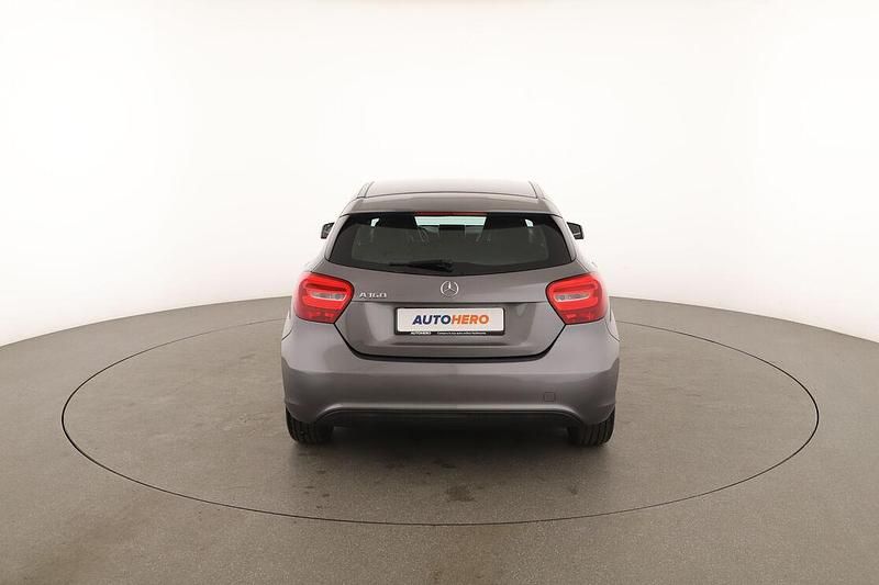 Usata Mercedes A160 Business 102 CV (75 kW) 2018 Grigio