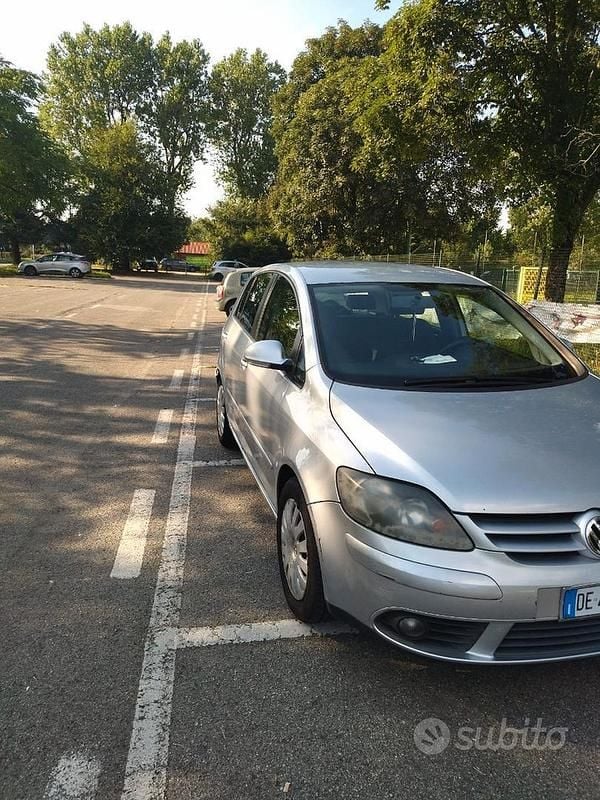 Usata VW Golf IV 2006 Grigio Utilitaria