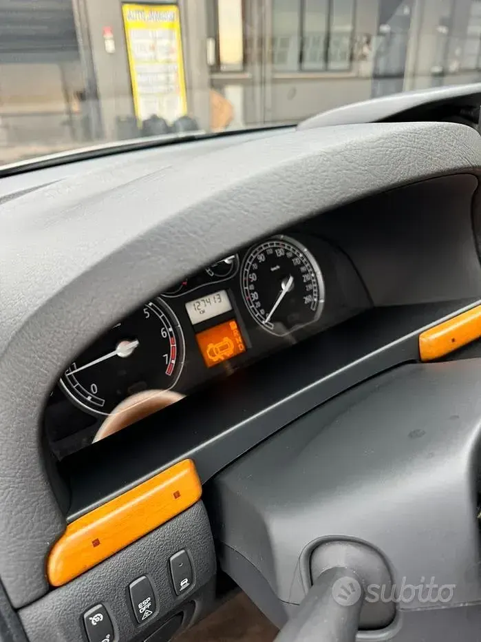 Usata Renault Laguna II Initiale Paris 165 CV (121 kW) 2006 Station wagon