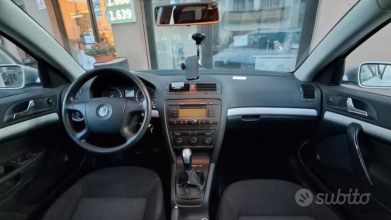 Usata Skoda Octavia Ambiente 105 CV (77 kW) 2007 Grigio Station wagon