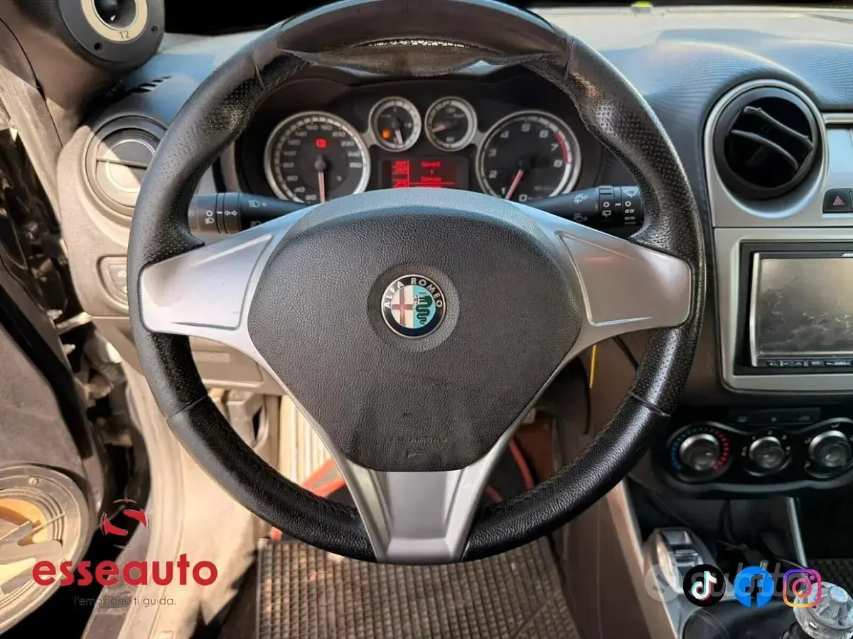 Usata Alfa Romeo MiTo Distinctive 79 CV (58 kW) 2010 Nero Utilitaria