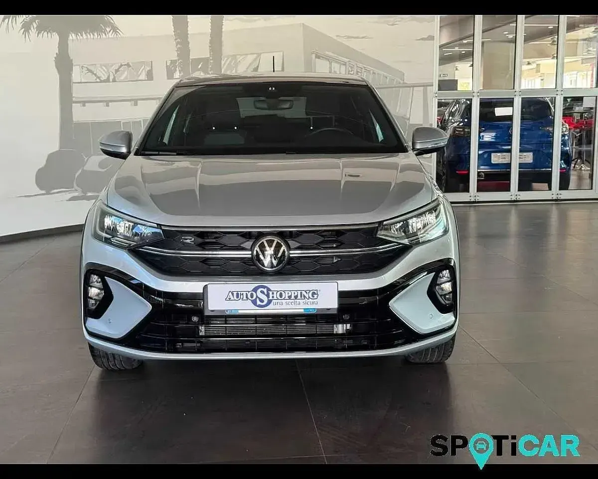 Usata VW Taigo R-line 116 CV (85 kW) 2025 Argento SUV