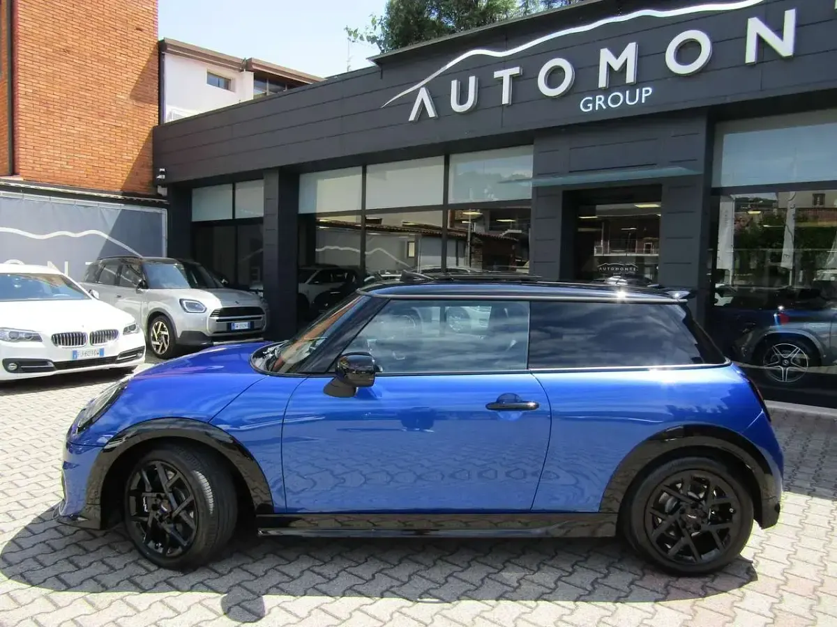 Usata Mini John Cooper Works 204 CV (150 kW) 2025 Blazing blue Utilitaria