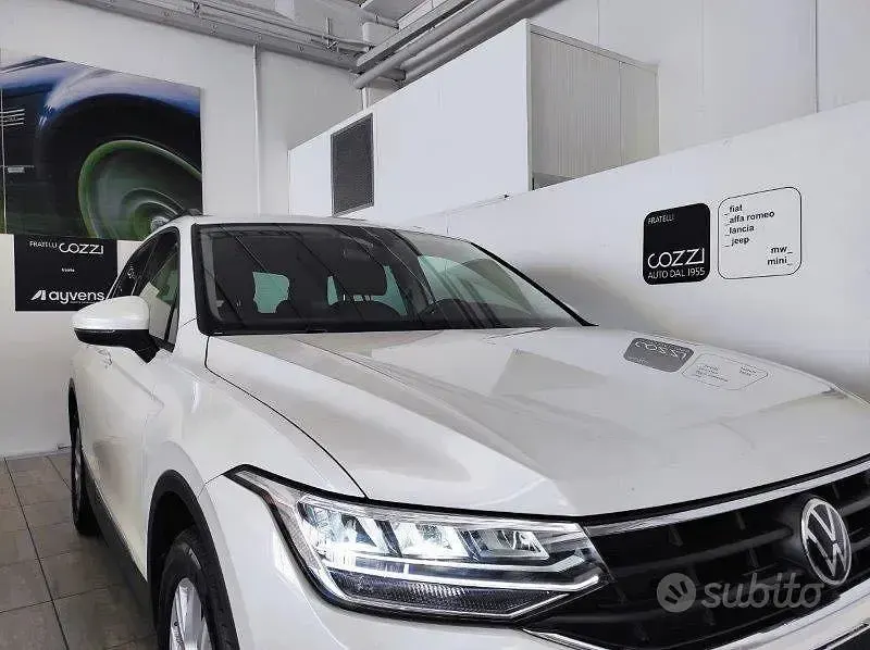 Usata VW Tiguan Life 150 CV (110 kW) 2021 Bianco SUV