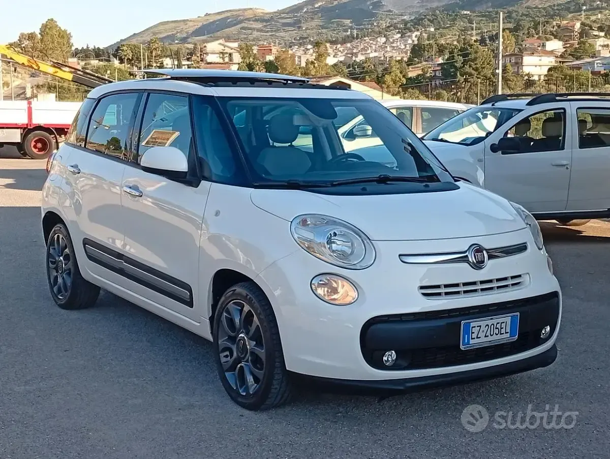 Usata Fiat 500L Pop Star 105 CV (77 kW) 2015 Bianco Monovolume
