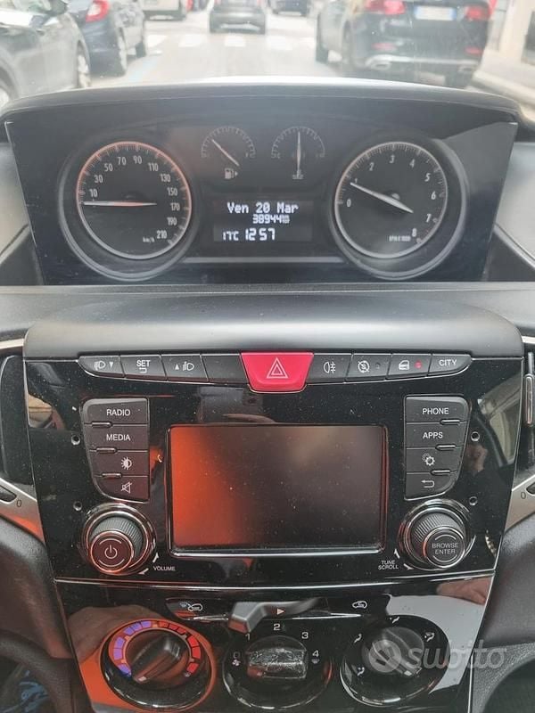 Usata Lancia Ypsilon 69 CV (50 kW) 2020 Bianco Utilitaria