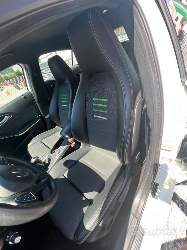 Usata Mercedes A160 102 CV (75 kW) 2017 Bianco Berlina