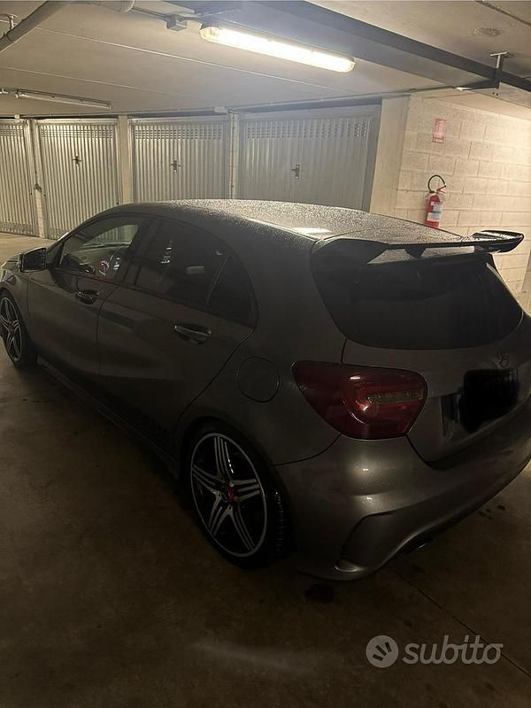 Usata Mercedes A250 AMG 260 CV (191 kW) 2015 Grigio Berlina
