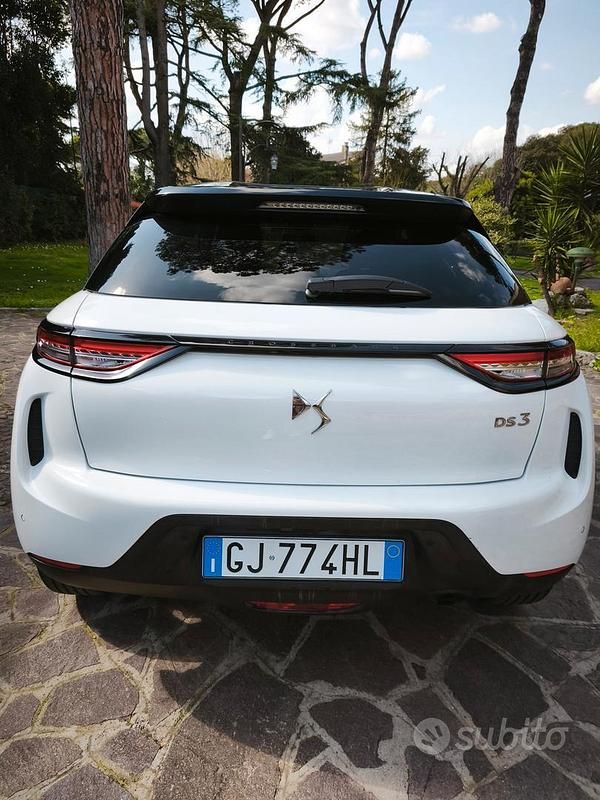 Usata DS Automobiles DS3 Crossback So Chic 100 CV (73 kW) 2022 Bianco SUV