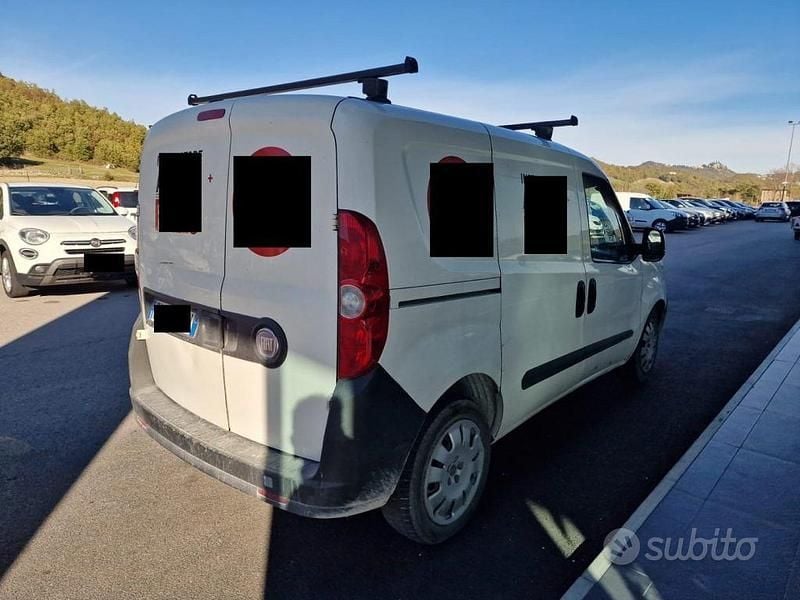 Usata Fiat Doblò 95 CV (69 kW) 2012 Bianco(met.) Monovolume
